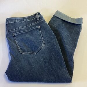 Maurices Dark Blue Jean Capris